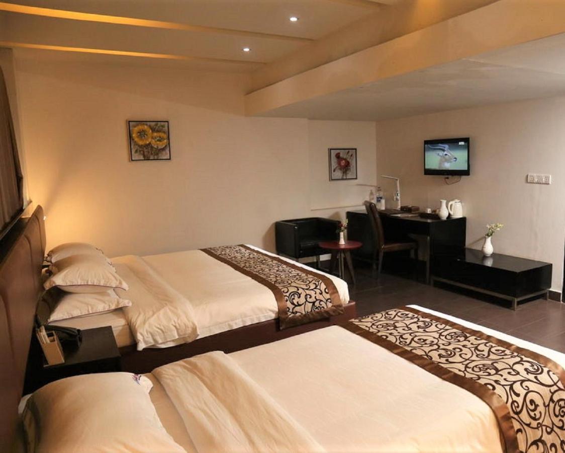 Galesia Hotel & Resort - ธากา ภายนอก รูปภาพ
